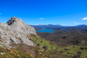 Blick auf Stausee Embalse de Riaño