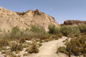 Tabernas Wüste, Holztreppen führen zurück zum Parkplatz