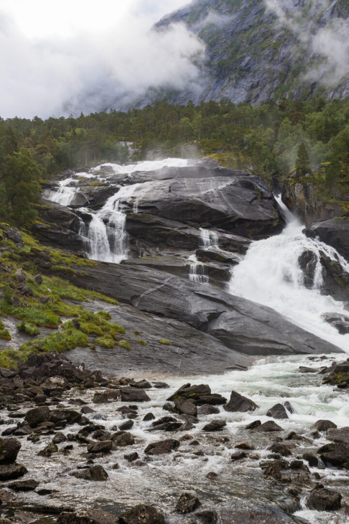 Tveitafossen bei Kinsarvik